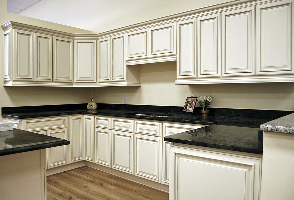 Biltmore Pearl Kitchen Cabinets - Builders Surplus