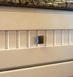 Cabinet hardware