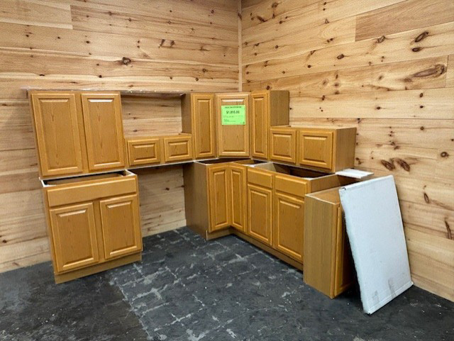 Regal Oak Kitchen Set 3