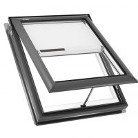 $595 Manual Fresh Air Skylight w/ Solar Blind VS M04 2004CS (30 1/16 x 37 7/8) Deck Mount